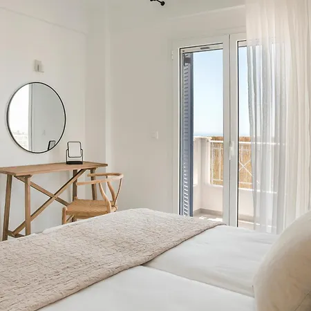 Villa Lourdas White Lurdáta