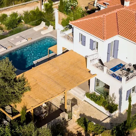 Lourdas White Βίλα Λουρδάτα