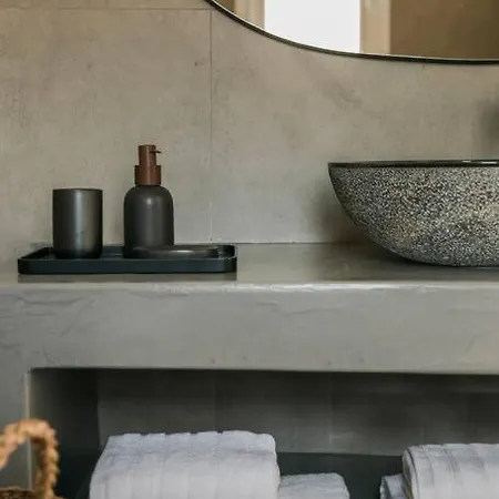 Lourdas White Villa *