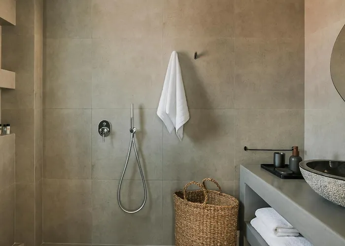 Villa Lourdas White *