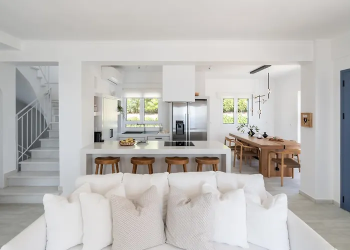 Lourdas White Villa